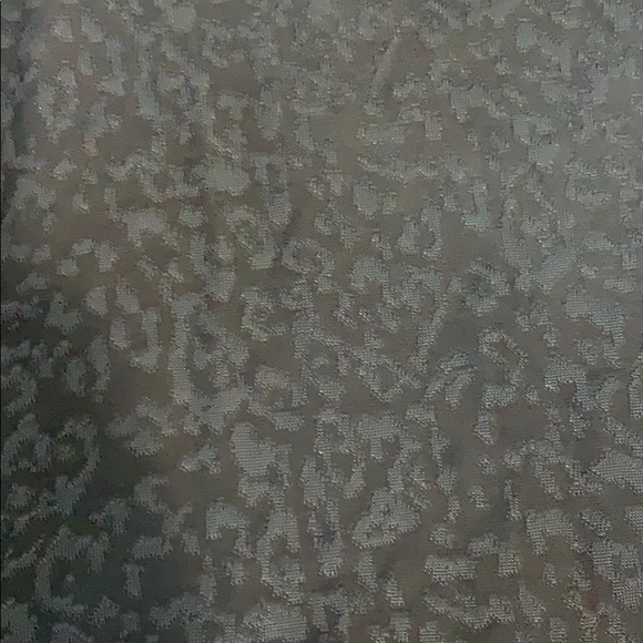 Leota PERFECT WRAP DRESS IN TONAL CHEETAH NAVY - Picture 3 of 8